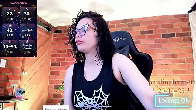 Snapshot of paulinabarnett- chatting on 10/20/25, 05:24 paulinabarnett- online show from 10/20/25, 05:24