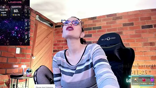 Snapshot of paulinabarnett- chatting on 11/21/25, 03:38 paulinabarnett- online show from 11/21/25, 03:38