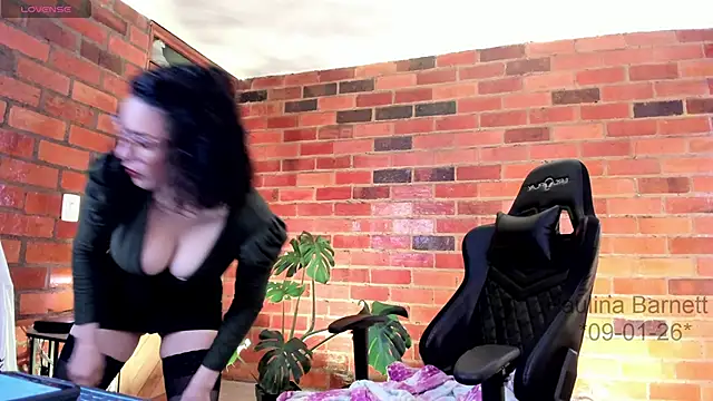 paulinabarnett- online show from 01/10/26, 05:37