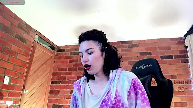 paulinabarnett- online show from 01/11/26, 04:23