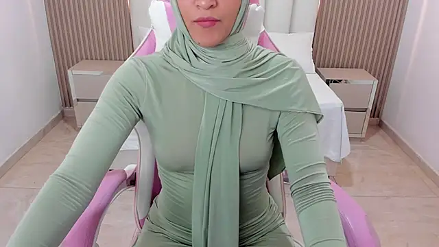 Hanaa latif online show from 02/06/25, 03:09