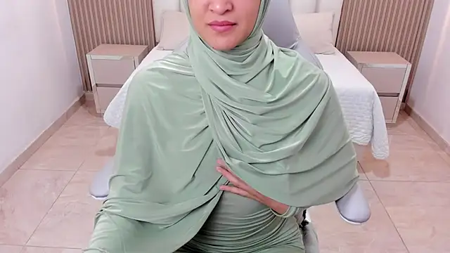 Hanaa latif online show from 03/03/25, 05:18