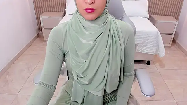 Hanaa latif online show from 03/17/25, 03:07