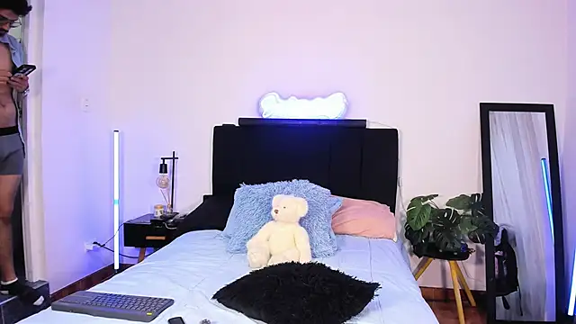 -soulmate-s online show from 03/20/26, 04:01