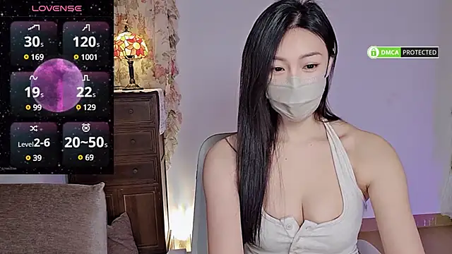 L-Moonlight online show from 12/28/24, 10:03