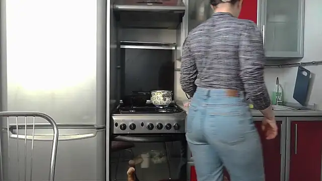 Kashtanka  online show from 02/13/25, 06:41