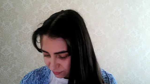 Snapshot of Kashtanka_ chatting on 10/08/25, 08:12 Kashtanka online show from 10/08/25, 08:12