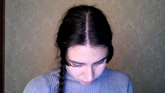 Snapshot of Kashtanka_ chatting on 10/22/25, 05:34 Kashtanka online show from 10/22/25, 05:34