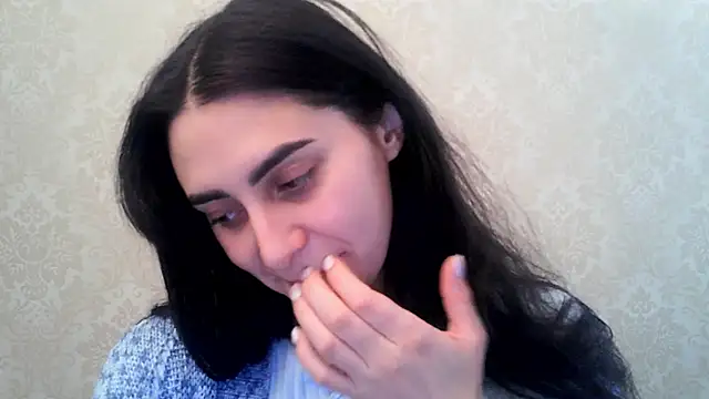 Snapshot of Kashtanka_ chatting on 12/18/25, 09:15 Kashtanka online show from 12/18/25, 09:15