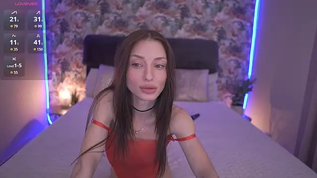 Alice Arwen online show from 04/13/26, 02:11