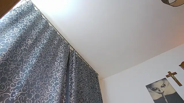 Snapshot of AnyaRose chatting on 03/10/26, 09:03 AnyaRose online show from 03/10/26, 09:03