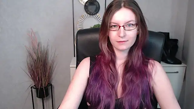 emmaxDelight online show from 02/26/25, 12:47