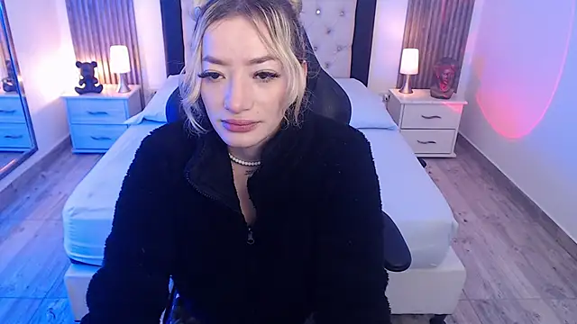 zoe jones13 online show from 09/27/25, 03:33