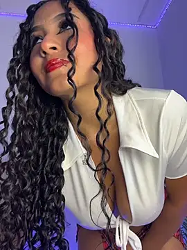 quianna  online show from 03/30/26, 07:04