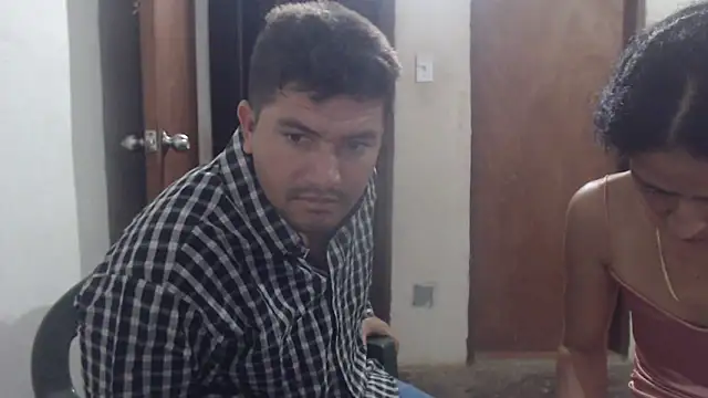 Snapshot of KateAndSimon chatting on 03/06/25, 12:30 KateAndSimon online show from 03/06/25, 12:30