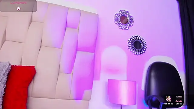 Snapshot of Mia_ross16 chatting on 01/19/25, 01:44 Mia ross16 online show from 01/19/25, 01:44