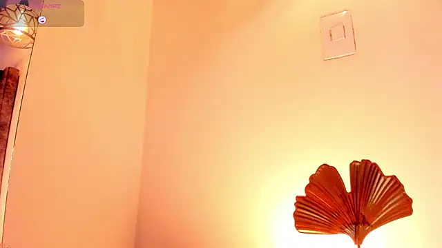 Snapshot of Mia_ross16 chatting on 02/09/25, 06:58 Mia ross16 online show from 02/09/25, 06:58