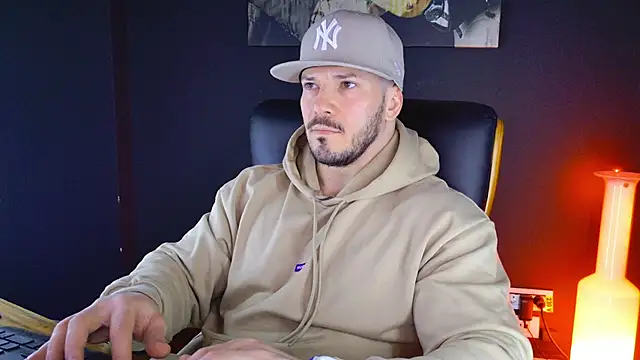 Snapshot of AngeloEric chatting on 01/26/25, 11:28 AngeloEric online show from 01/26/25, 11:28