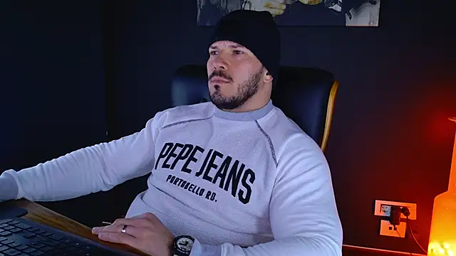 Snapshot of AngeloEric chatting on 01/31/25, 11:24 AngeloEric online show from 01/31/25, 11:24