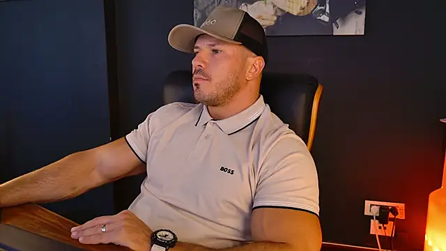 Snapshot of AngeloEric chatting on 09/22/25, 11:12 AngeloEric online show from 09/22/25, 11:12