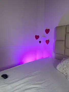 bella  honey online show from 03/08/25, 08:14