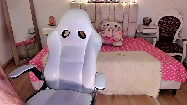 zoe turnner 18 online show from 09/26/25, 01:26