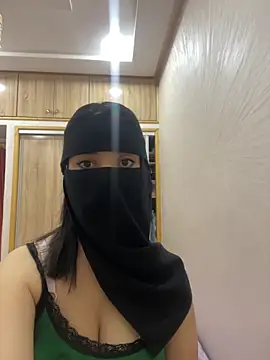 jijijoudia online show from 10/08/25, 10:51