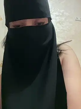 jijijoudia online show from 10/29/25, 11:50