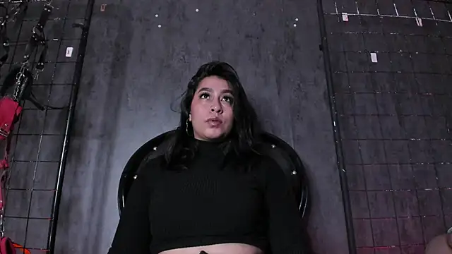 Carolina Arias online show from 11/12/25, 08:30