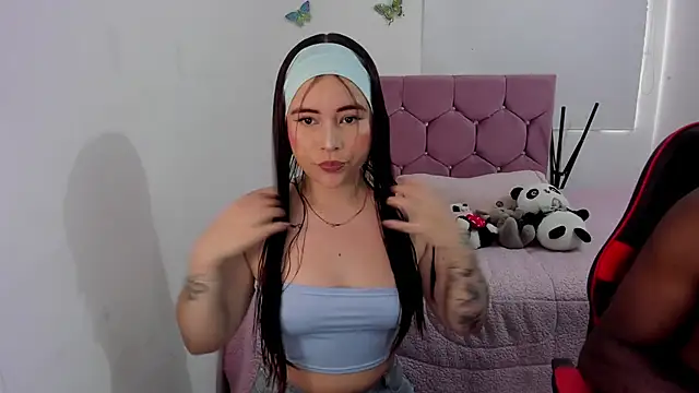 Snapshot of hotbbc_wife chatting on 11/10/25, 06:29 hotbbc wife online show from 11/10/25, 06:29