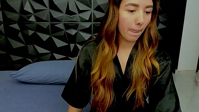 Sofiapeachh online show from 03/20/25, 12:08