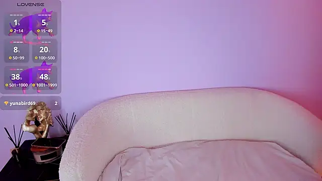 Snapshot of NatalyThorn88 chatting on 10/22/25, 04:35 NatalyThorn88 online show from 10/22/25, 04:35