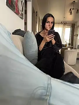 AmandaBby03 online show from 03/16/25, 12:00