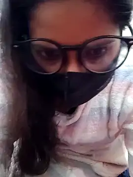 Snapshot of _SonPari_ chatting on 12/22/24, 07:33 SonPari online show from 12/22/24, 07:33