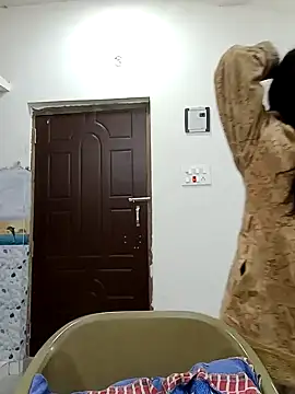 Snapshot of _SonPari_ chatting on 12/22/24, 04:17 SonPari online show from 12/22/24, 04:17