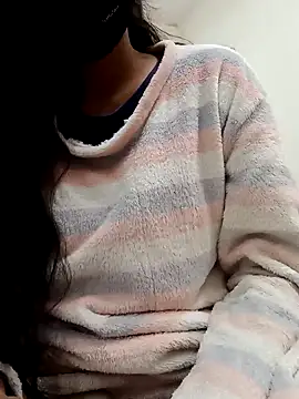 Snapshot of _SonPari_ chatting on 01/03/25, 04:06 SonPari online show from 01/03/25, 04:06