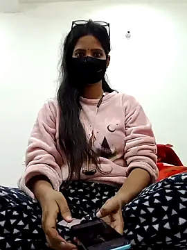 Snapshot of _SonPari_ chatting on 01/07/25, 09:07 SonPari online show from 01/07/25, 09:07