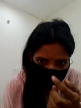 Snapshot of _SonPari_ chatting on 01/18/25, 05:20 SonPari online show from 01/18/25, 05:20