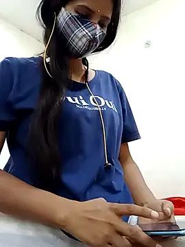 Snapshot of _SonPari_ chatting on 01/23/25, 04:04 SonPari online show from 01/23/25, 04:04