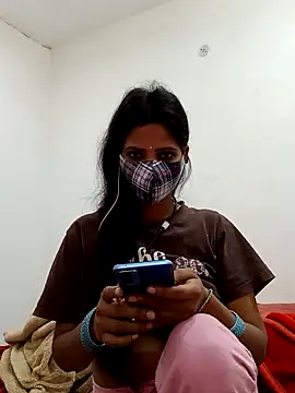 Snapshot of _SonPari_ chatting on 02/02/25, 06:37 SonPari online show from 02/02/25, 06:37