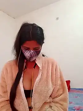 Snapshot of _SonPari_ chatting on 02/08/25, 05:08 SonPari online show from 02/08/25, 05:08