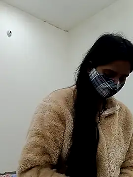 Snapshot of _SonPari_ chatting on 02/14/25, 03:05 SonPari online show from 02/14/25, 03:05