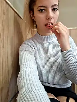 Snapshot of allinqueen chatting on 12/11/24, 11:41 allinqueen online show from 12/11/24, 11:41