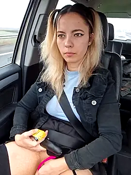 Snapshot of allinqueen chatting on 03/01/25, 09:40 allinqueen online show from 03/01/25, 09:40