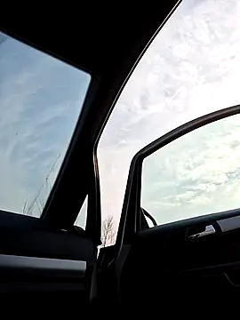 Snapshot of allinqueen chatting on 03/09/25, 01:26 allinqueen online show from 03/09/25, 01:26