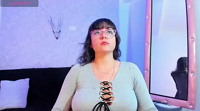 AliciaChelios online show from 12/13/24, 12:53