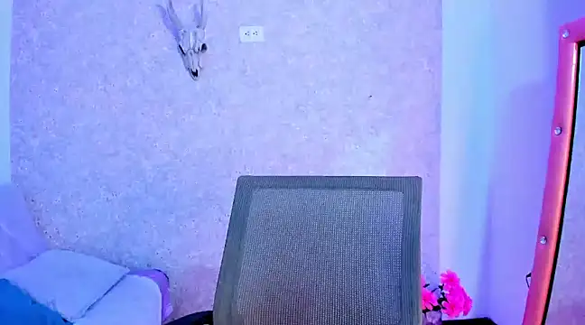 AliciaChelios online show from 12/31/24, 05:11