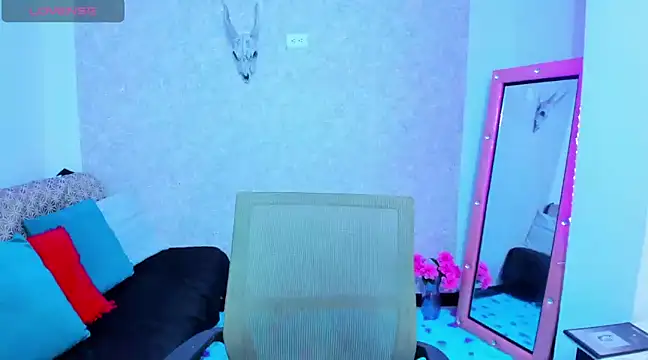 AliciaChelios online show from 02/02/25, 09:34