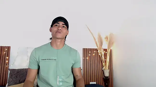 zander 2120 online show from 12/24/24, 04:51