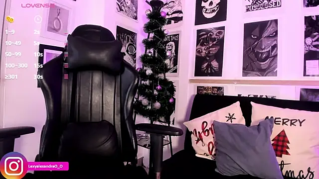 Lexyjoycce online show from 12/17/25, 09:10